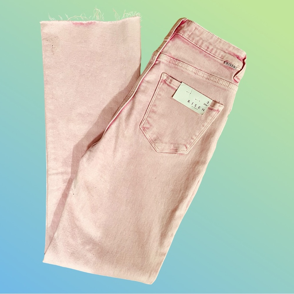 Risen Pink Jeans with Raw Hem Detail - Picture 4 of 7